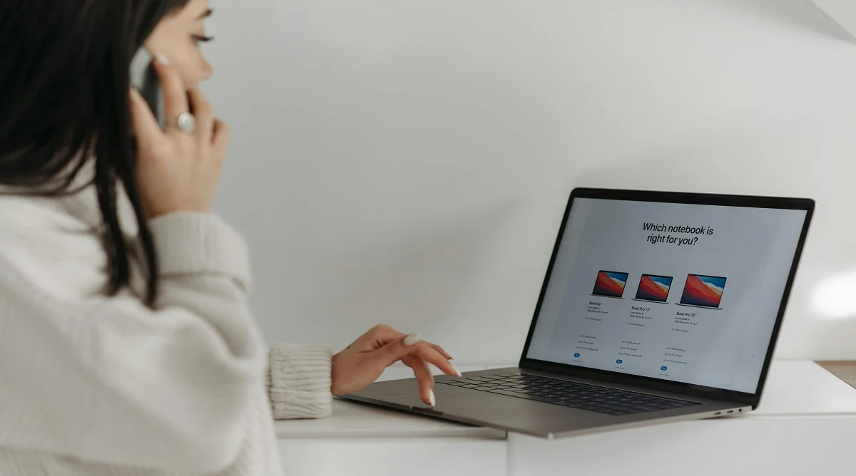 buying a laptop comparison different models