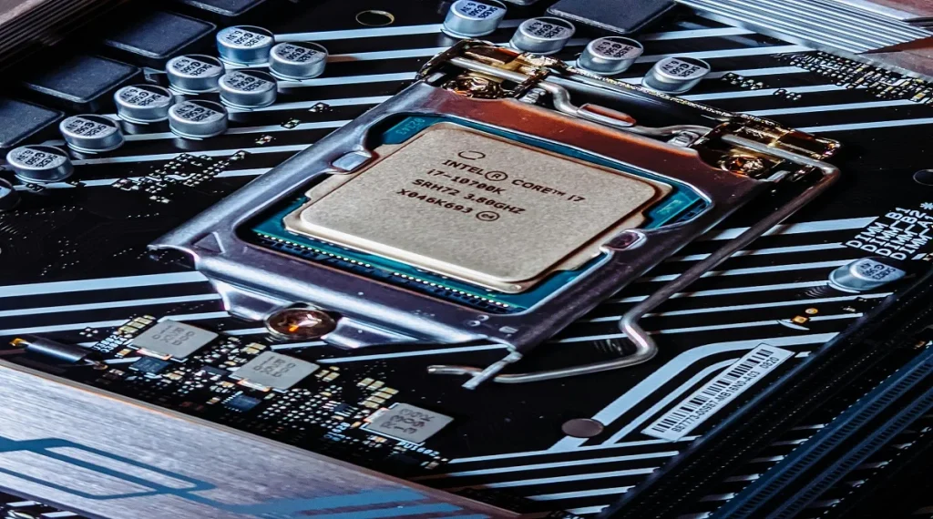 Intel vs AMD processors motherboard comparison