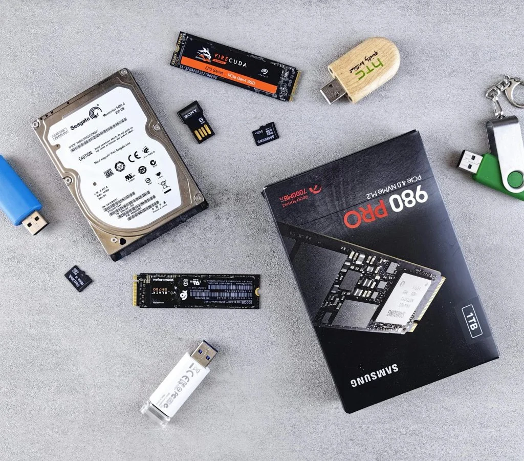 NVMe SSD speed comparison infographic