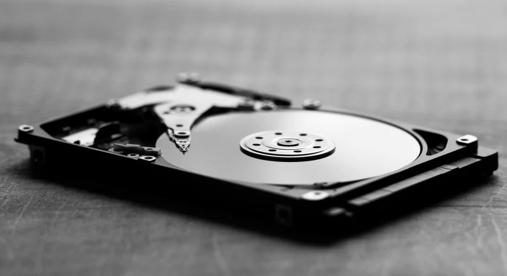 SSD vs HDD comparison inside