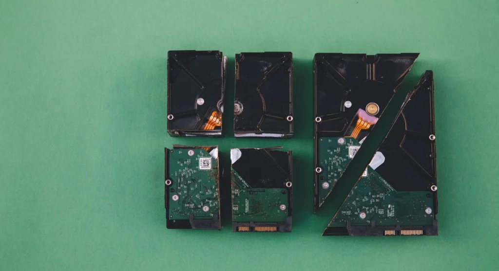 What is RAM vs storage comparison
