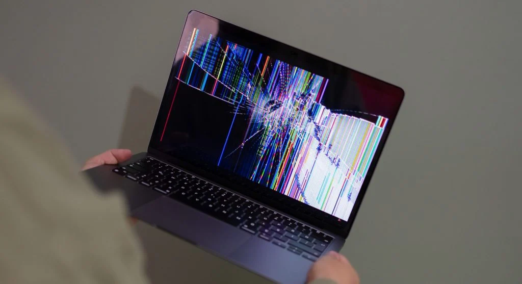 Unresponsive computer screen with frozen display