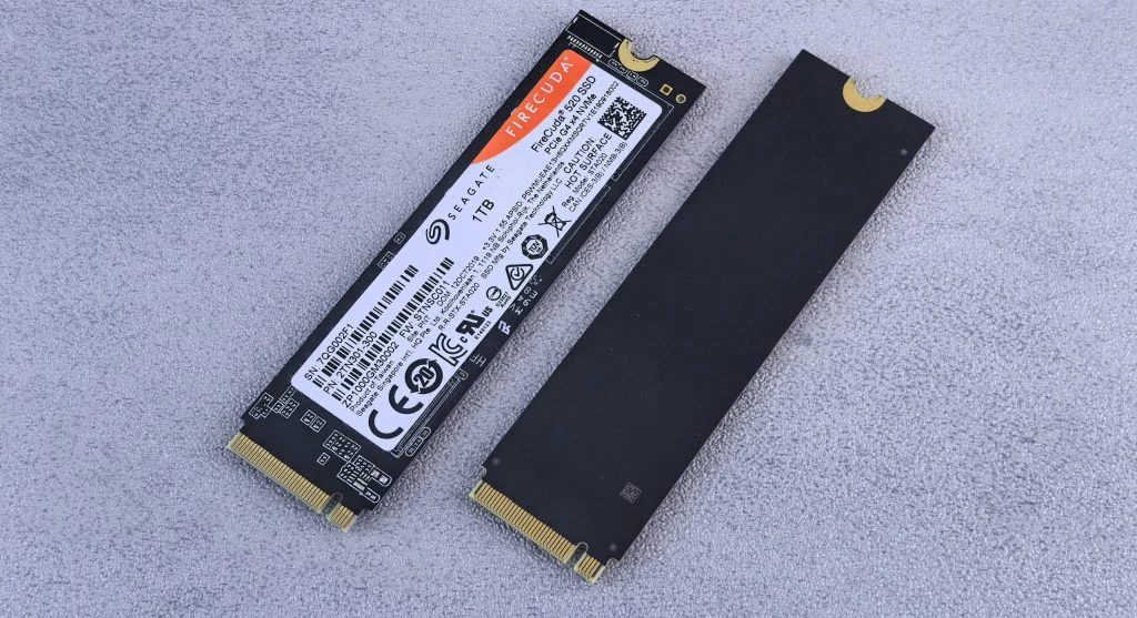 Comparison of SSD and HDD for computer storage and performance