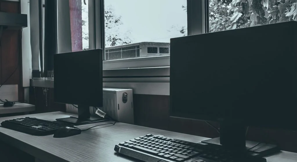Black screen on a computer monitor