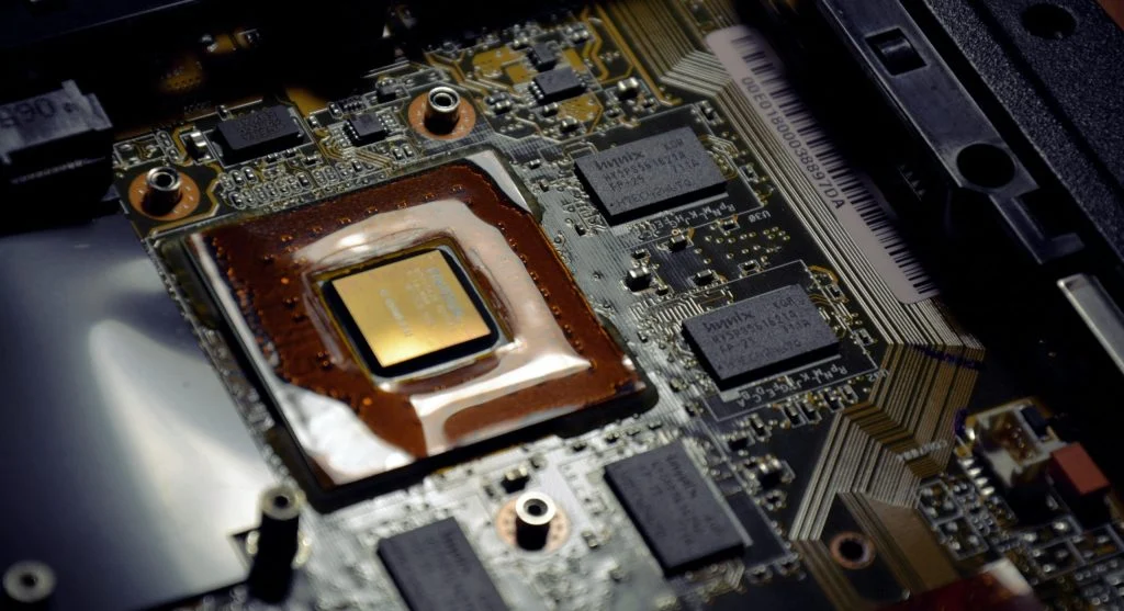 integrated vs dedicated GPU comparison